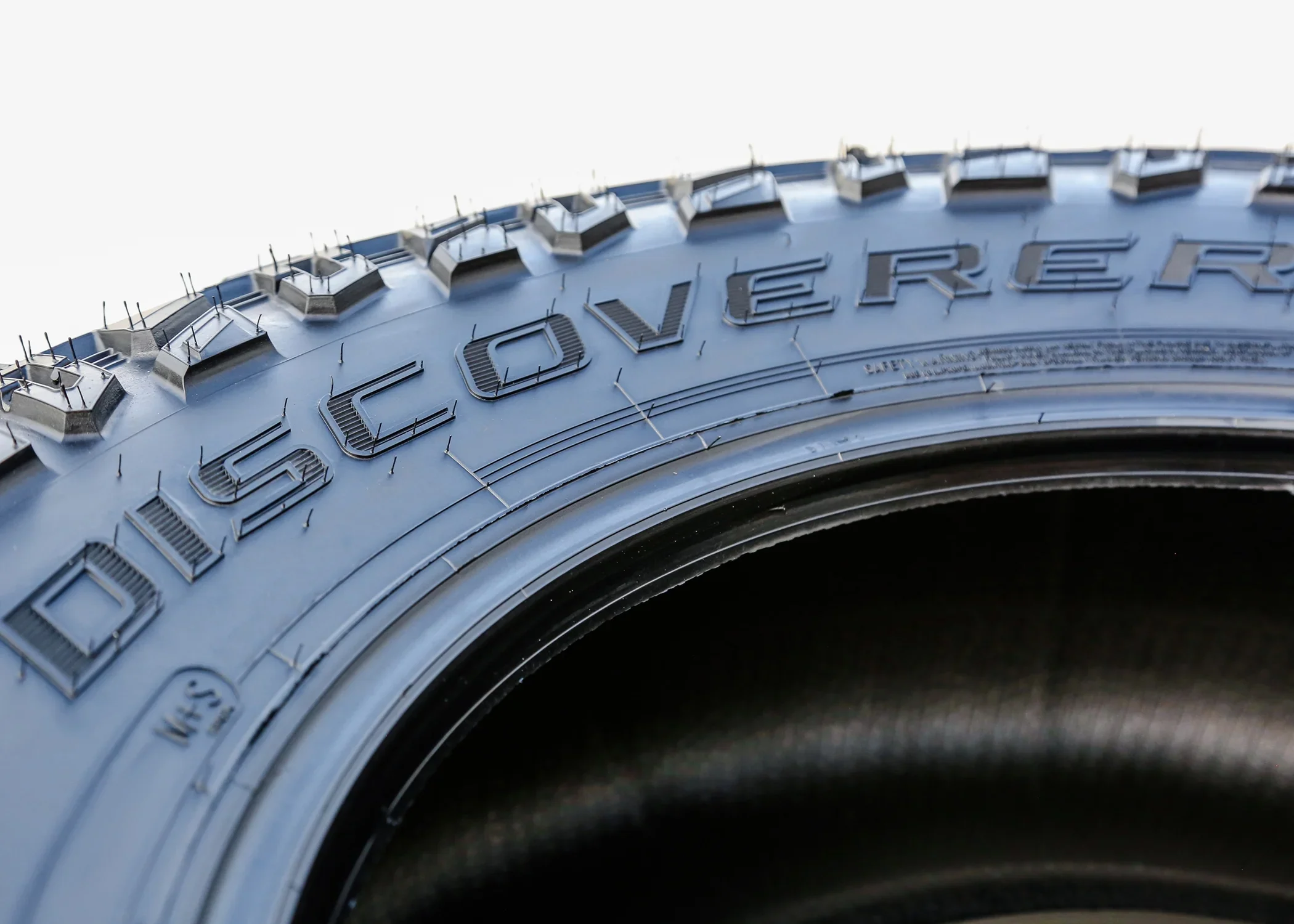 Discoverer STT Pro Mud Terrain LT35X12.50R20 125Q F Light Truck Tire - Image 6