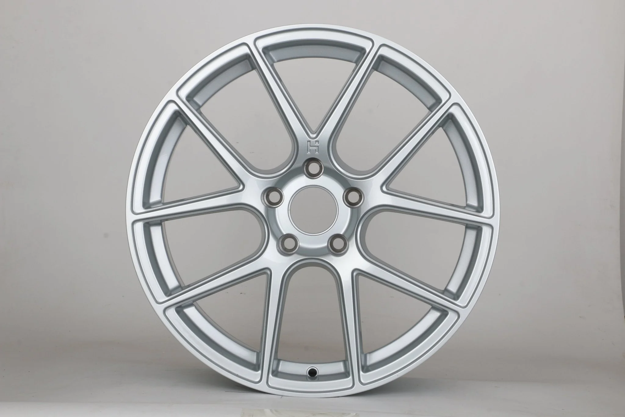 W1554 KB101 Silver Machined Face 18x8.0 ET38 5x114.3 CB73.1 - Image 2
