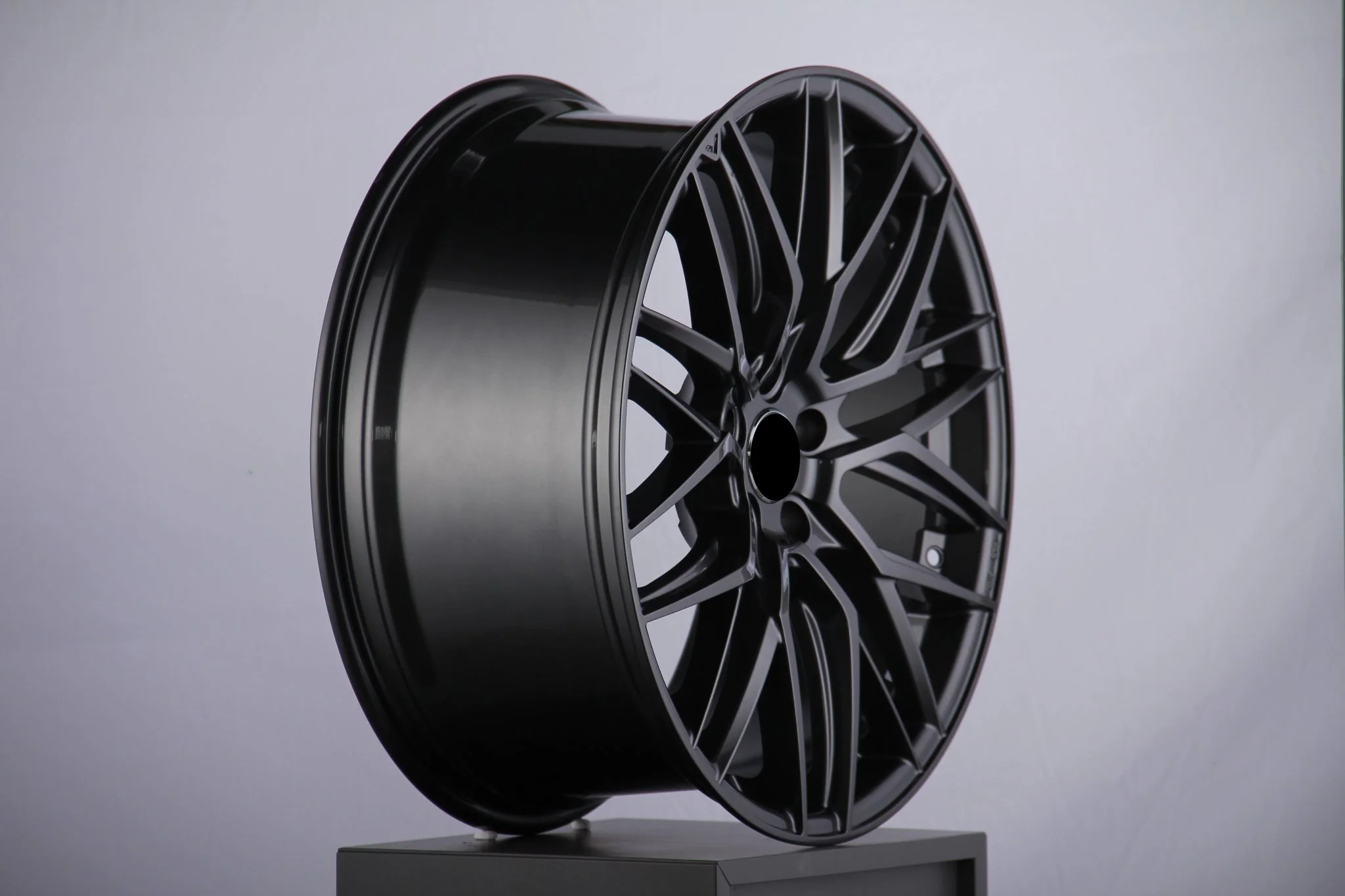 W1609 392 Gunmetal 19x9.5 ET40 5x120 CB72.6 - Image 2