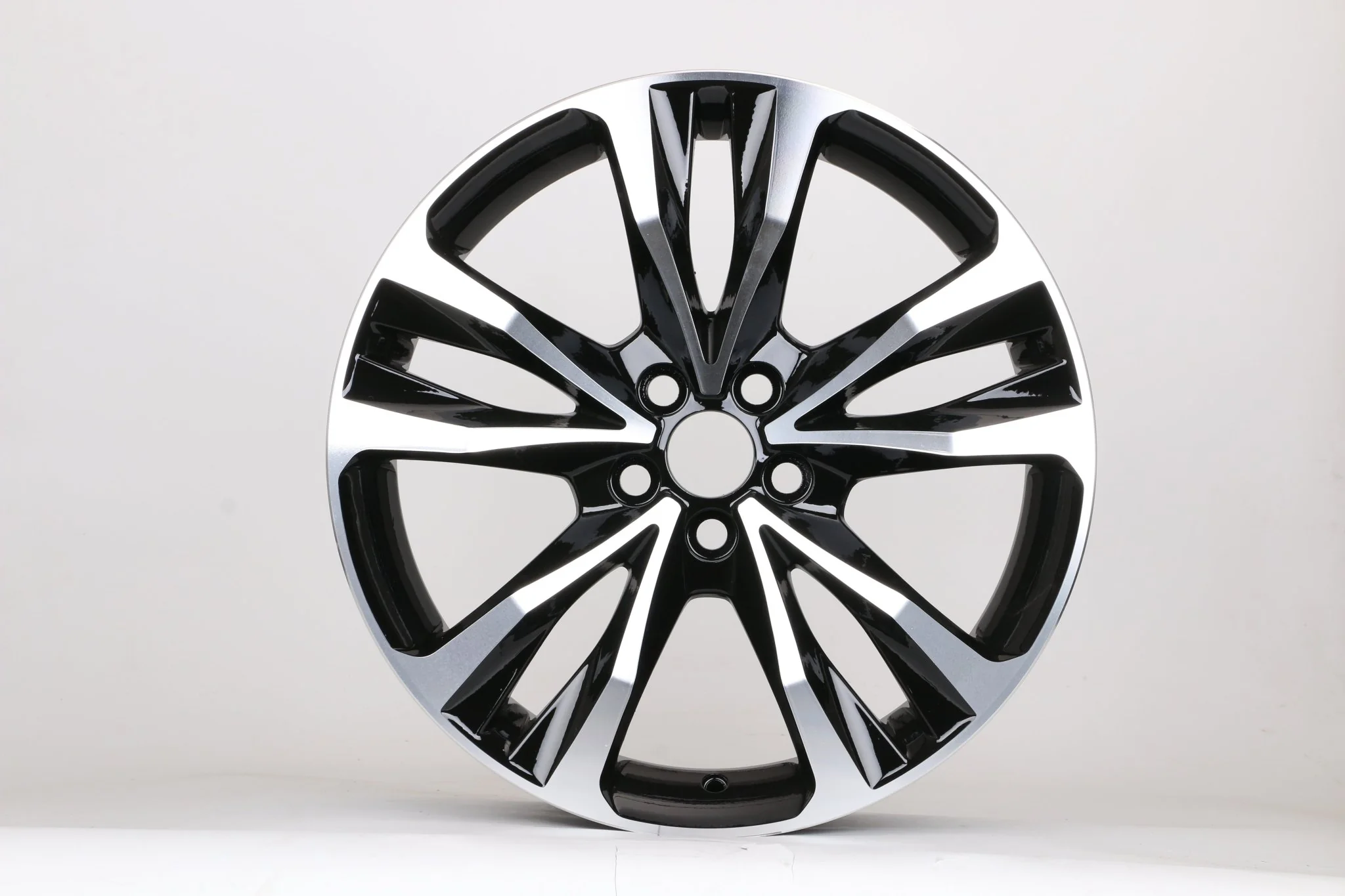 W232 177116 Black Machined Face 17x7 ET40 5x100 CB54.1 - Image 2