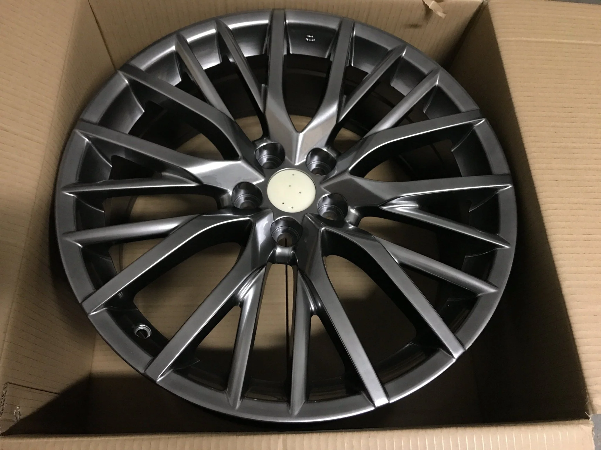 W241 Hyper Black 2 18x8.0 ET35 5x114.3 CB60.1 - Image 4