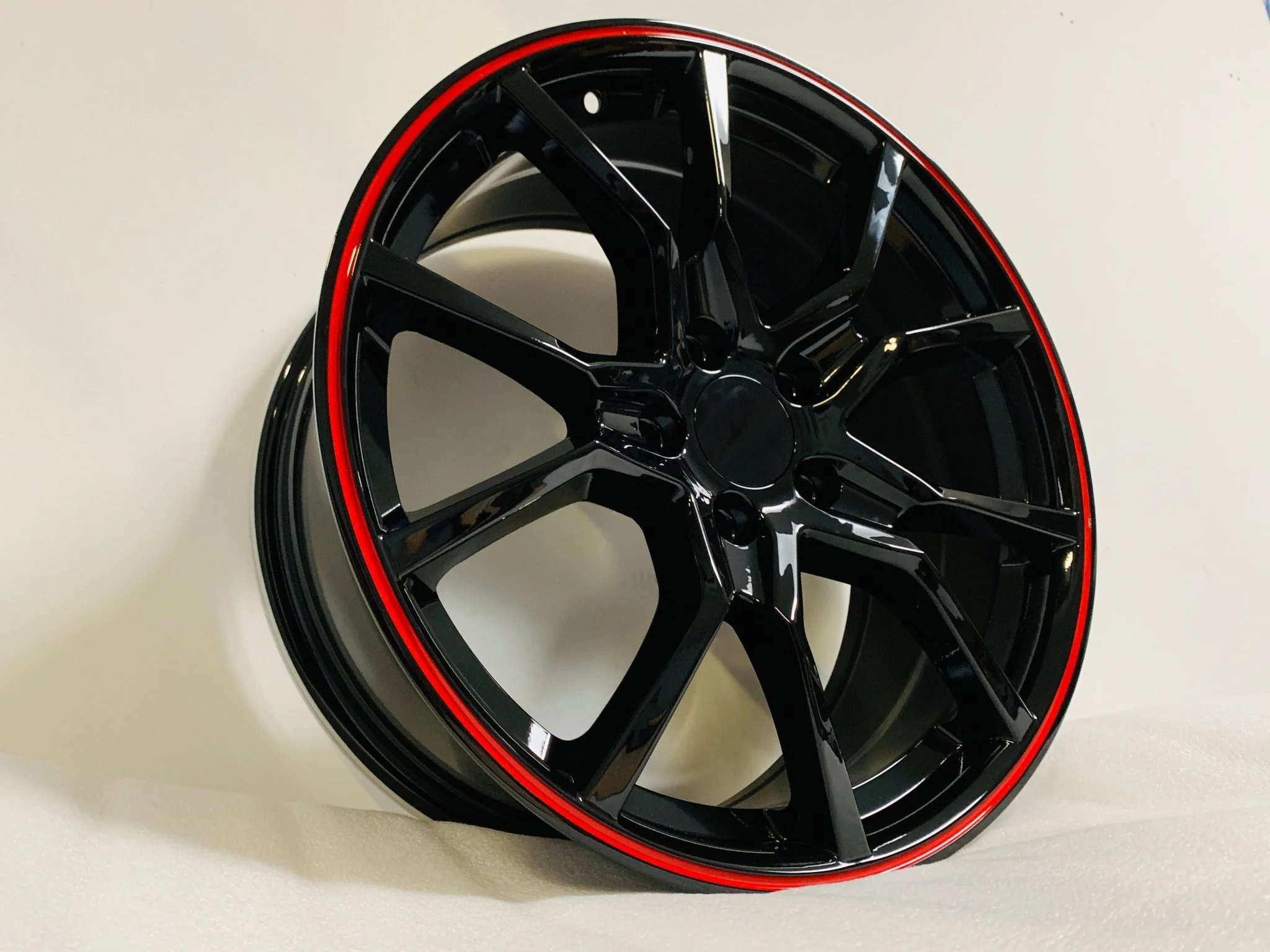 W314 1418 Black with Red Lip 18x8.0 ET41 5x114.3 CB64.1 - Image 4