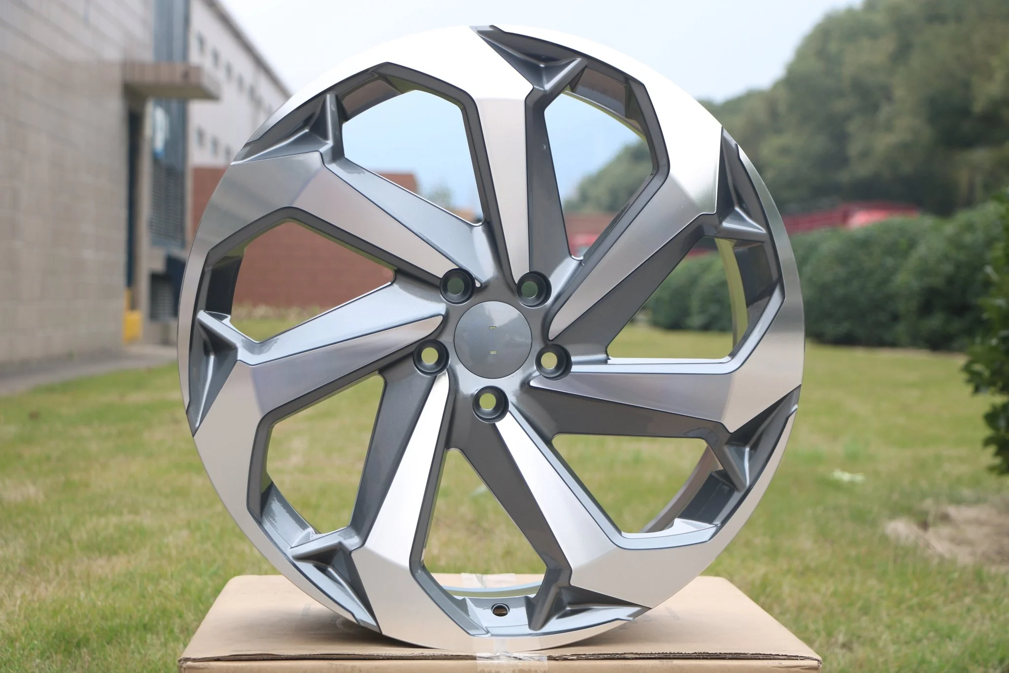 W316 Gunmetal Machined Face 22x8.0 ET40 5x100 CB73.1 - Image 6