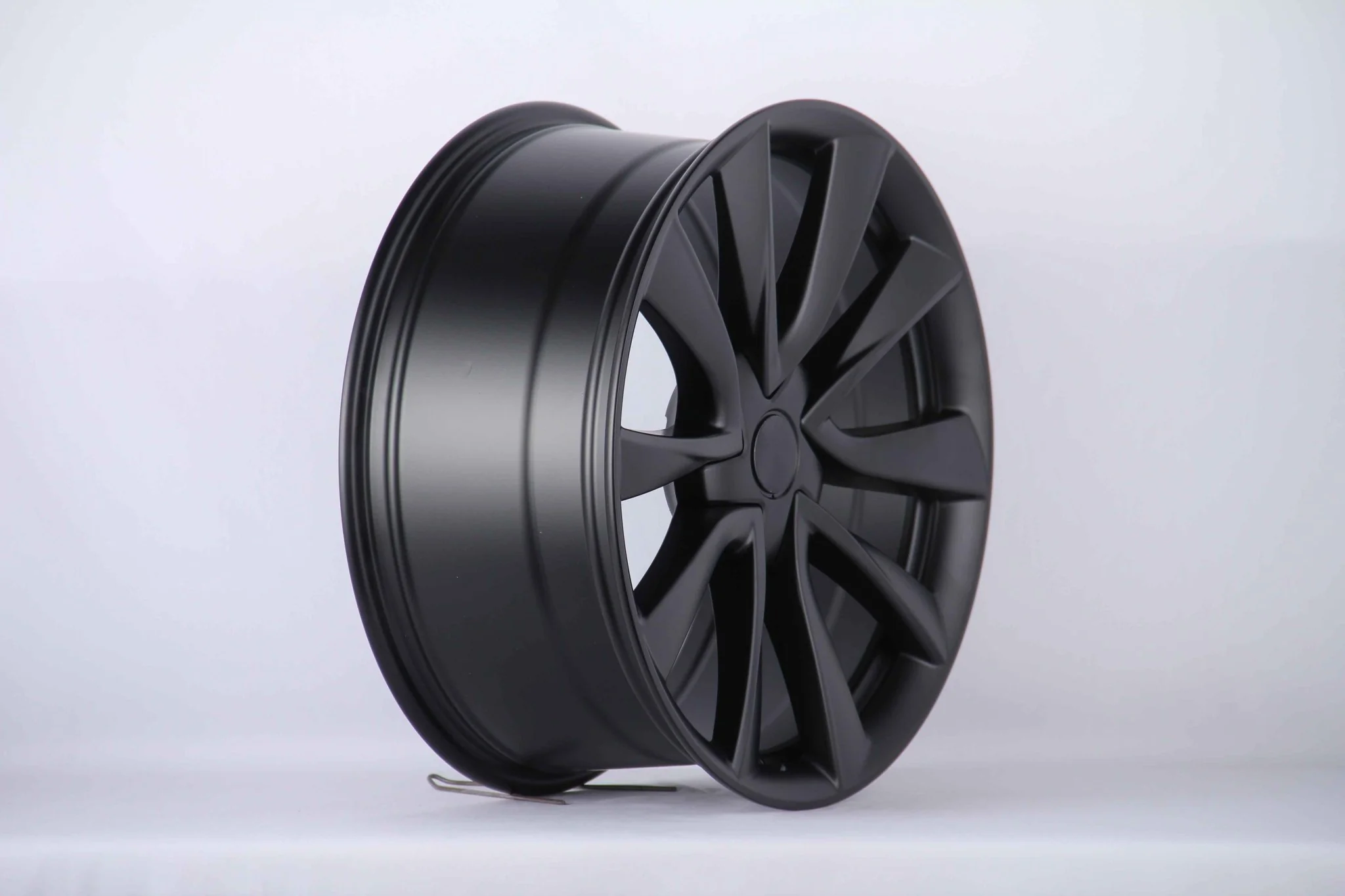 W454 D2046 Satin Black 20x8.5 ET35 5x114.3 CB64.1 - Image 2