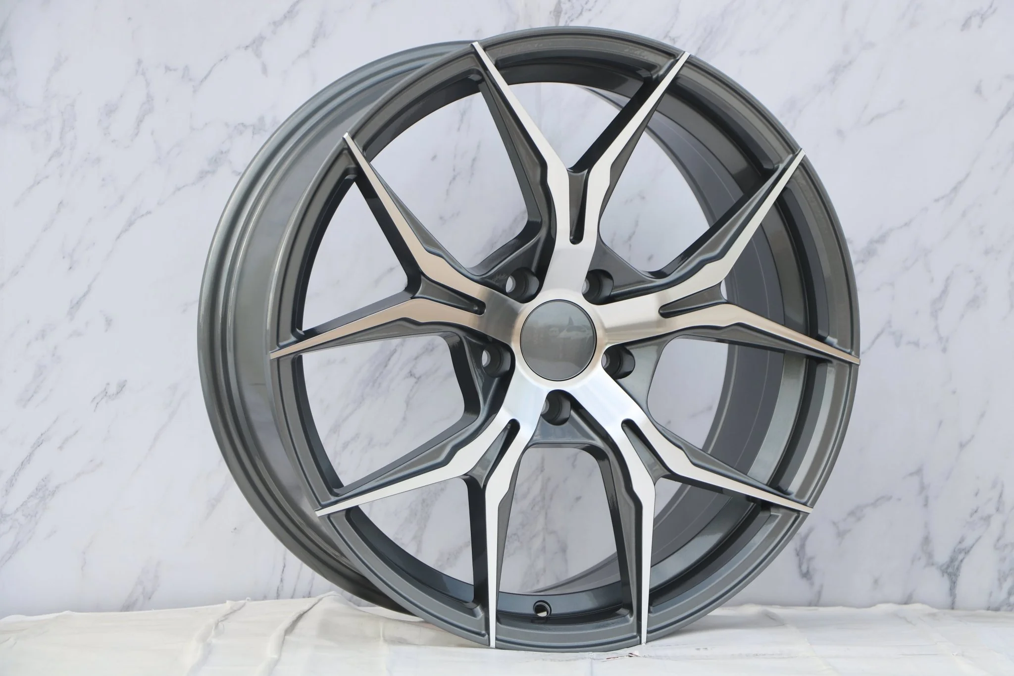 W531 Gunmetal Machined Face 19x8.5 Et35 5x114.3 CB73.1 - Image 2