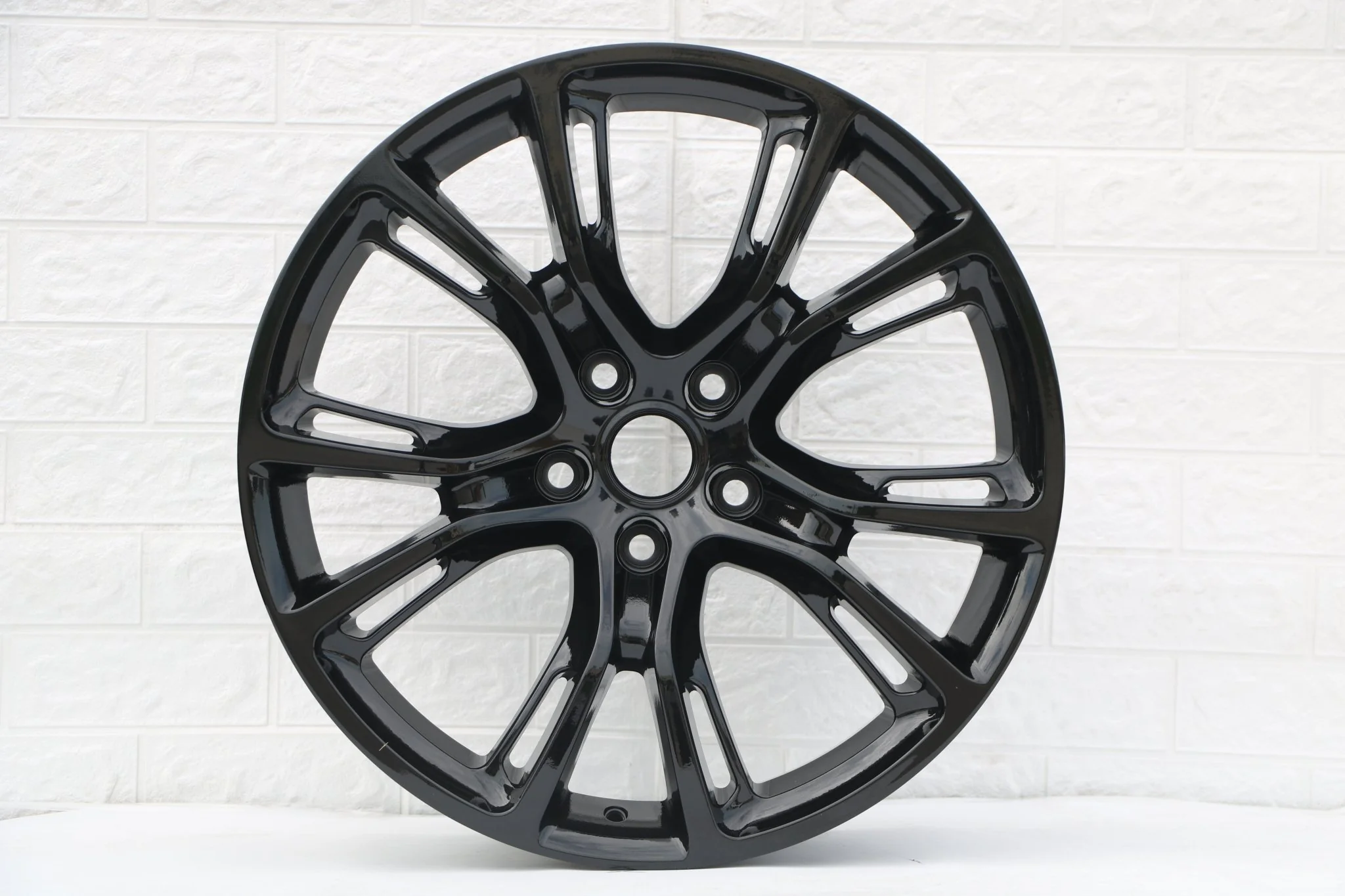W568 1288 Gloss Black 20x9.5 ET32 5x127 CB71.5 - Image 6