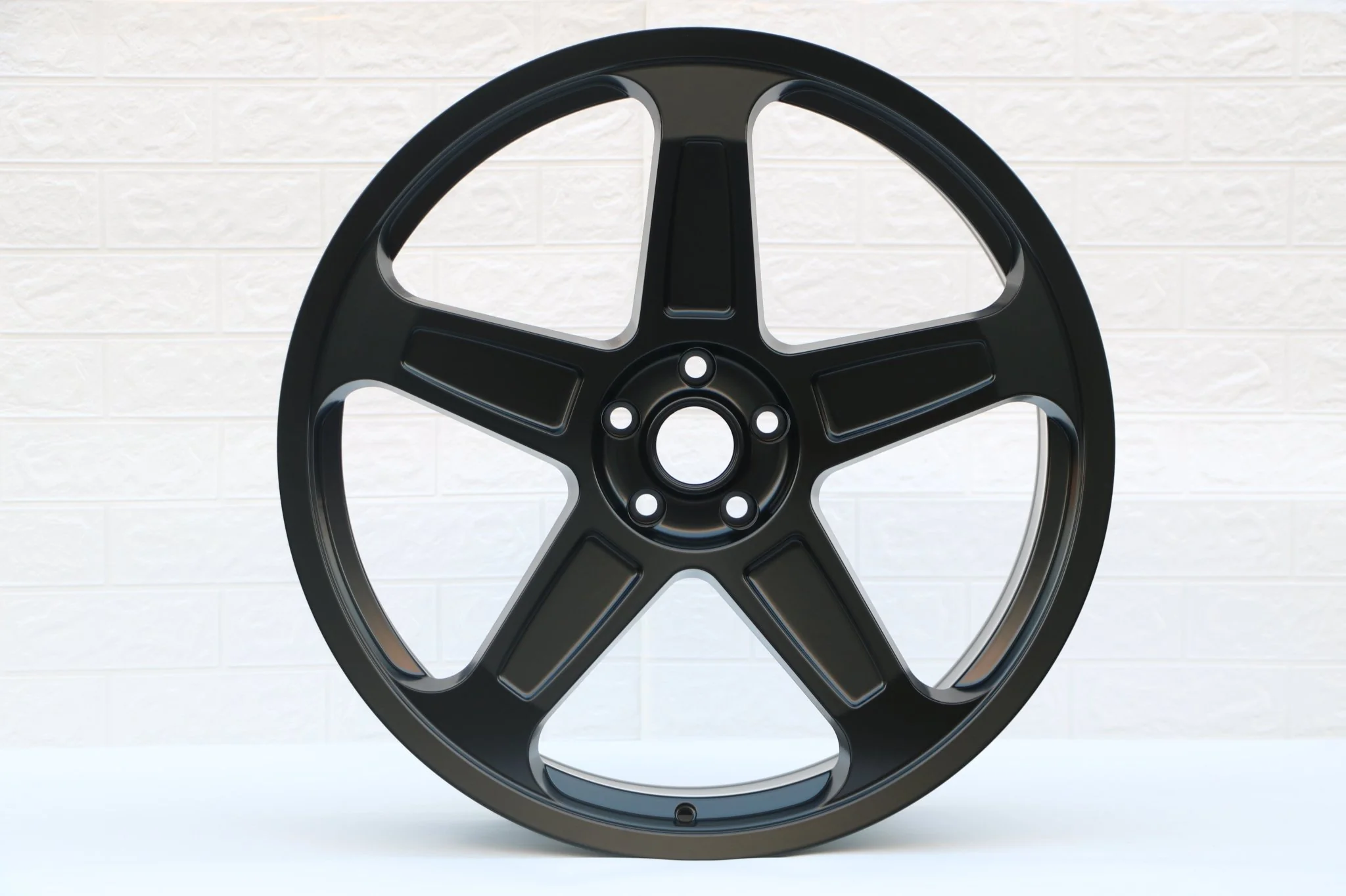 W597 1393 Satin Black 22x9.0 ET20 5x115 CB 71.5 - Image 3