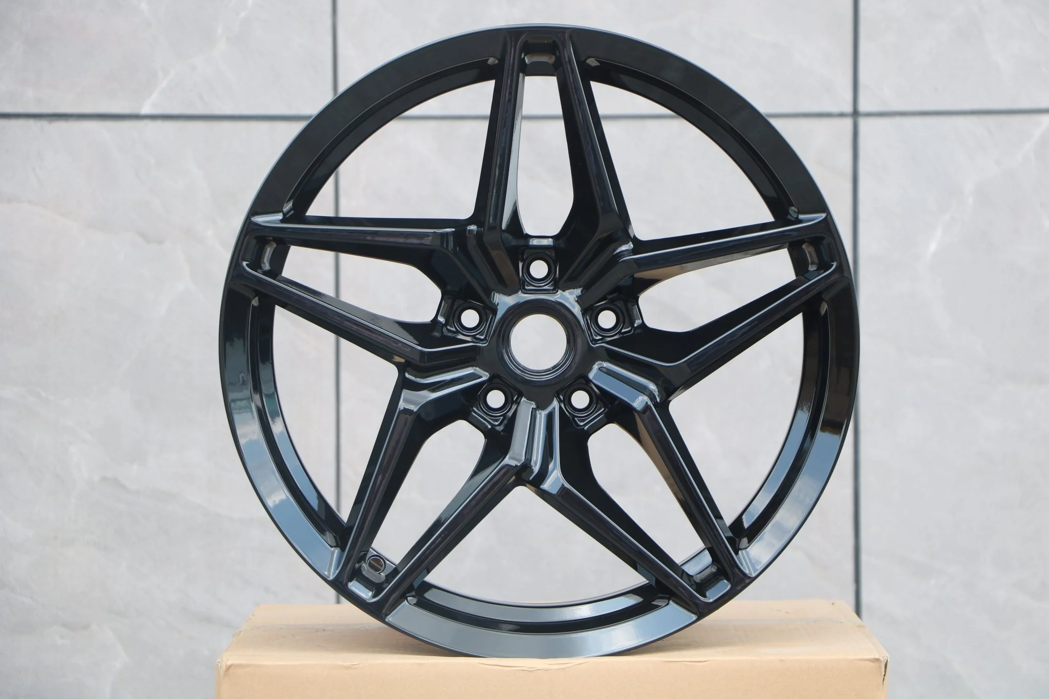 W599 D1584 Gloss Black 19x9.5 ET50 5x120.7 CB70.3 - Image 9