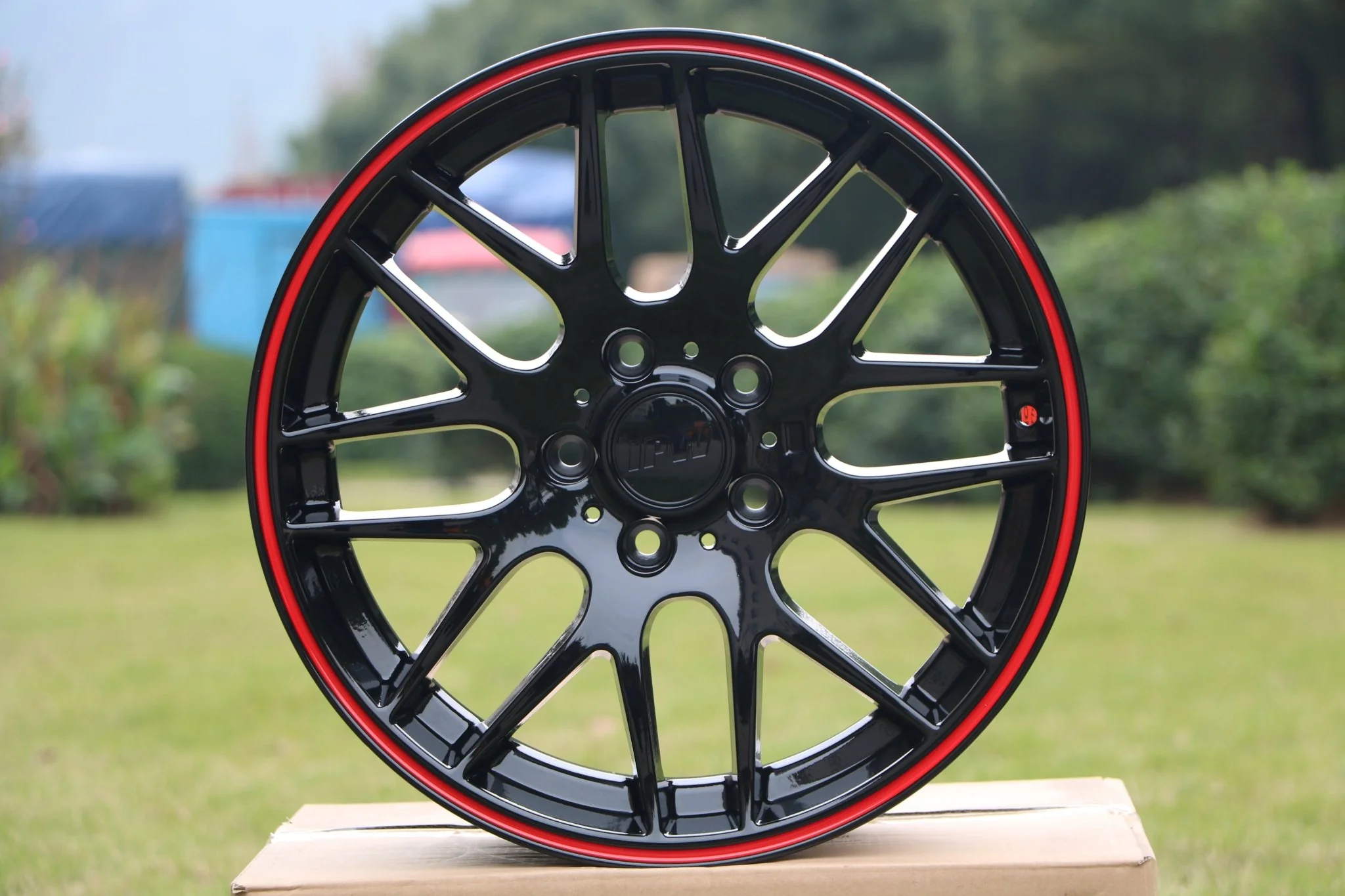 W703 Black Red Lip 19x8.5 ET35 5x120 CB72.56 - Image 4