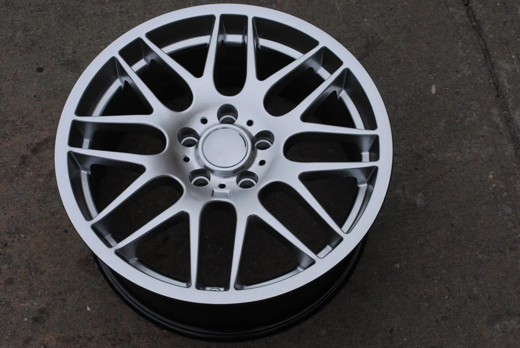 W703 Hyper Silver 19x9.5 ET35 5x120 CB72.56 - Image 4
