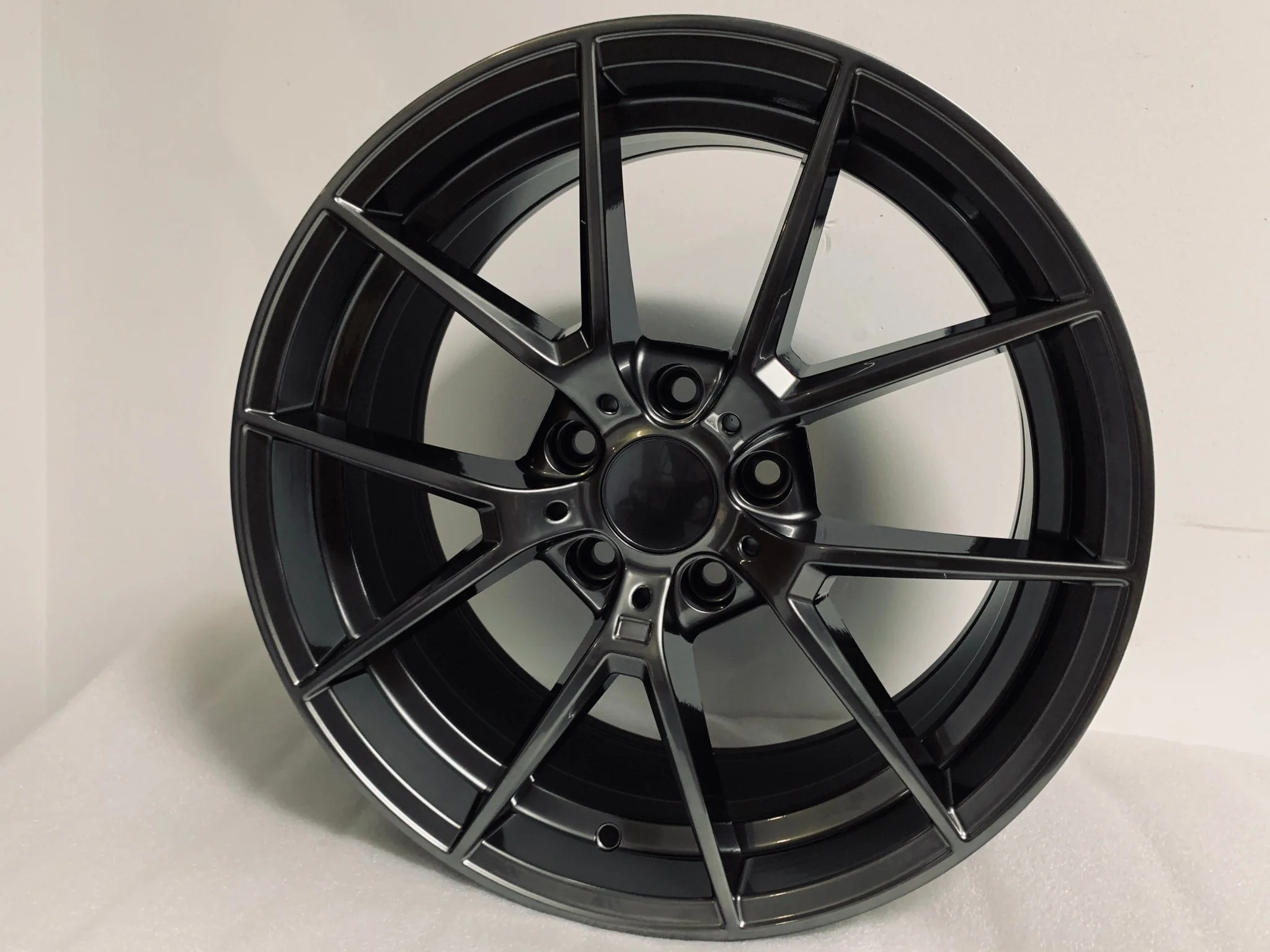 W705 Metalic 18x9.0 ET35 5x120 CB72.6 - Image 9