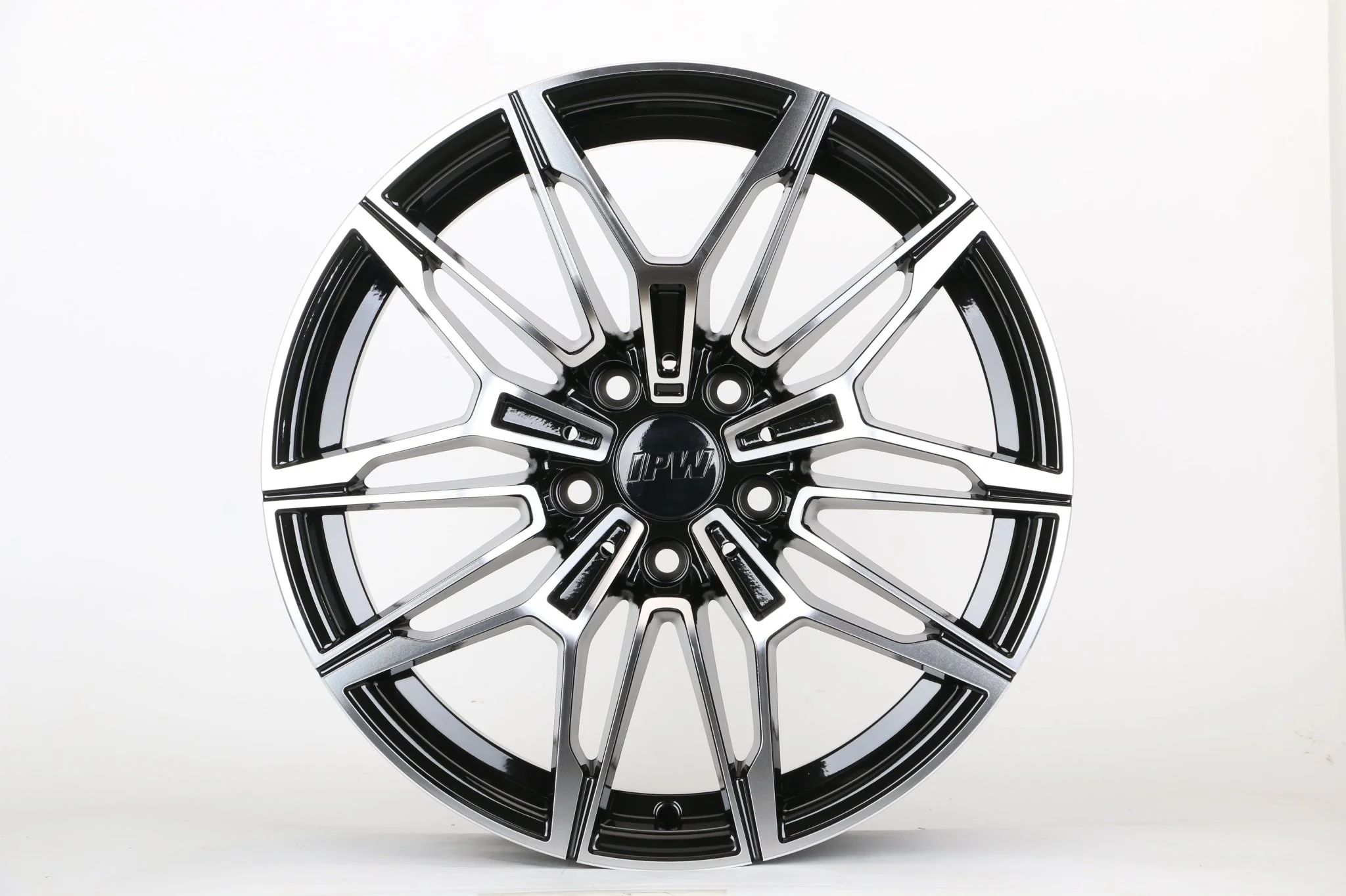 W714 D1677 Black Machined Face 18x8.0 ET25 5x112 CB66.6 - Image 4