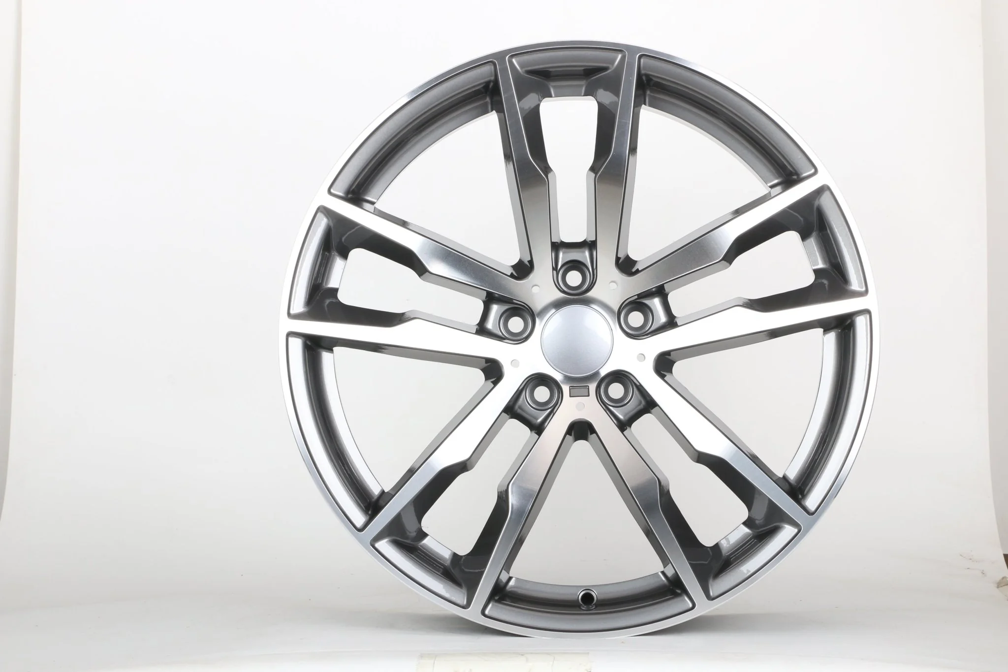 W732 1256 Gunmetal Machined Face 20x11 Et37 5x120 CB74.1 Cap C-956 Logo Size 67.7MM - Image 3