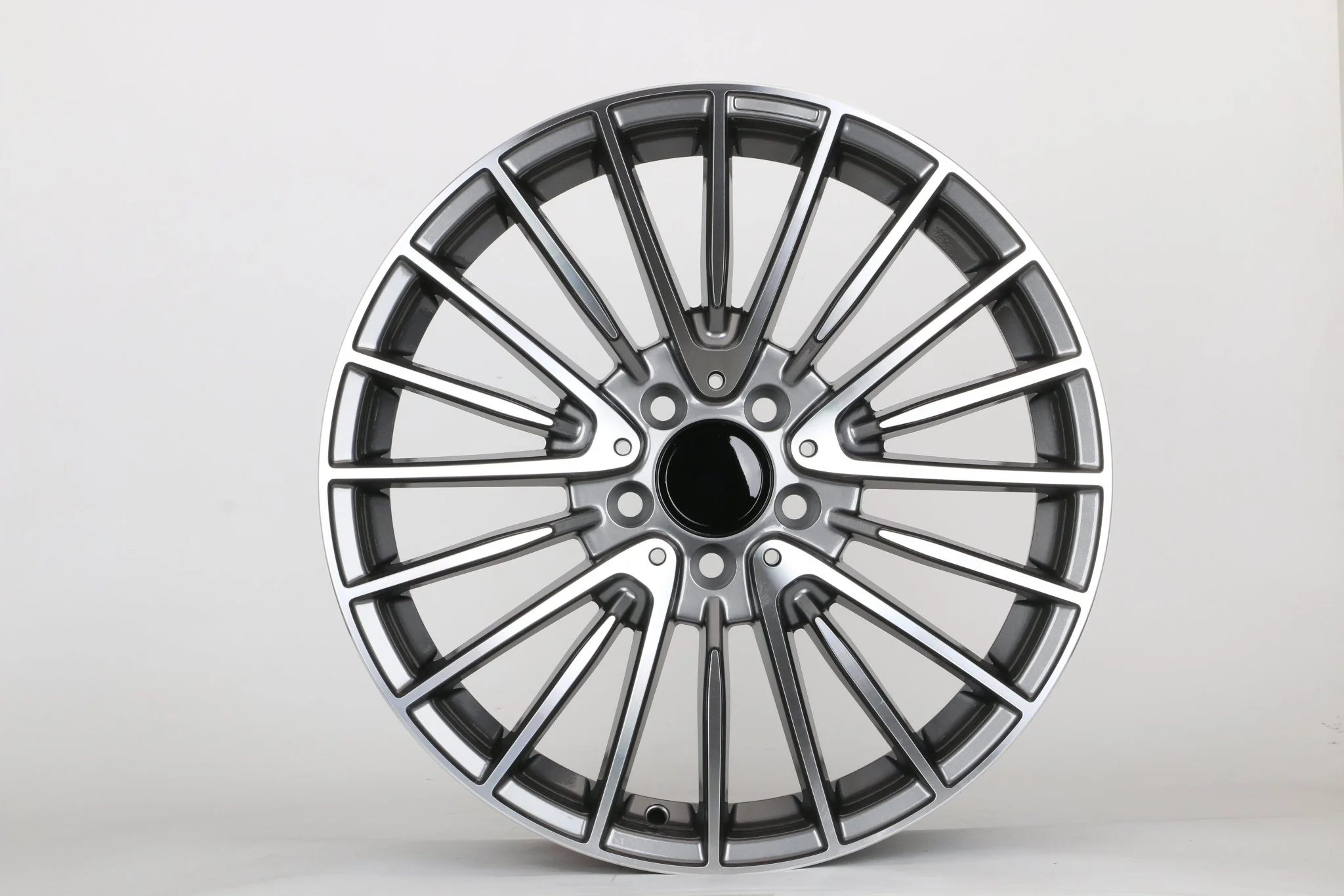 W812 1779 Gunmetal Machined Face 18x7.5 ET35 5x112 CB66.6 - Image 3