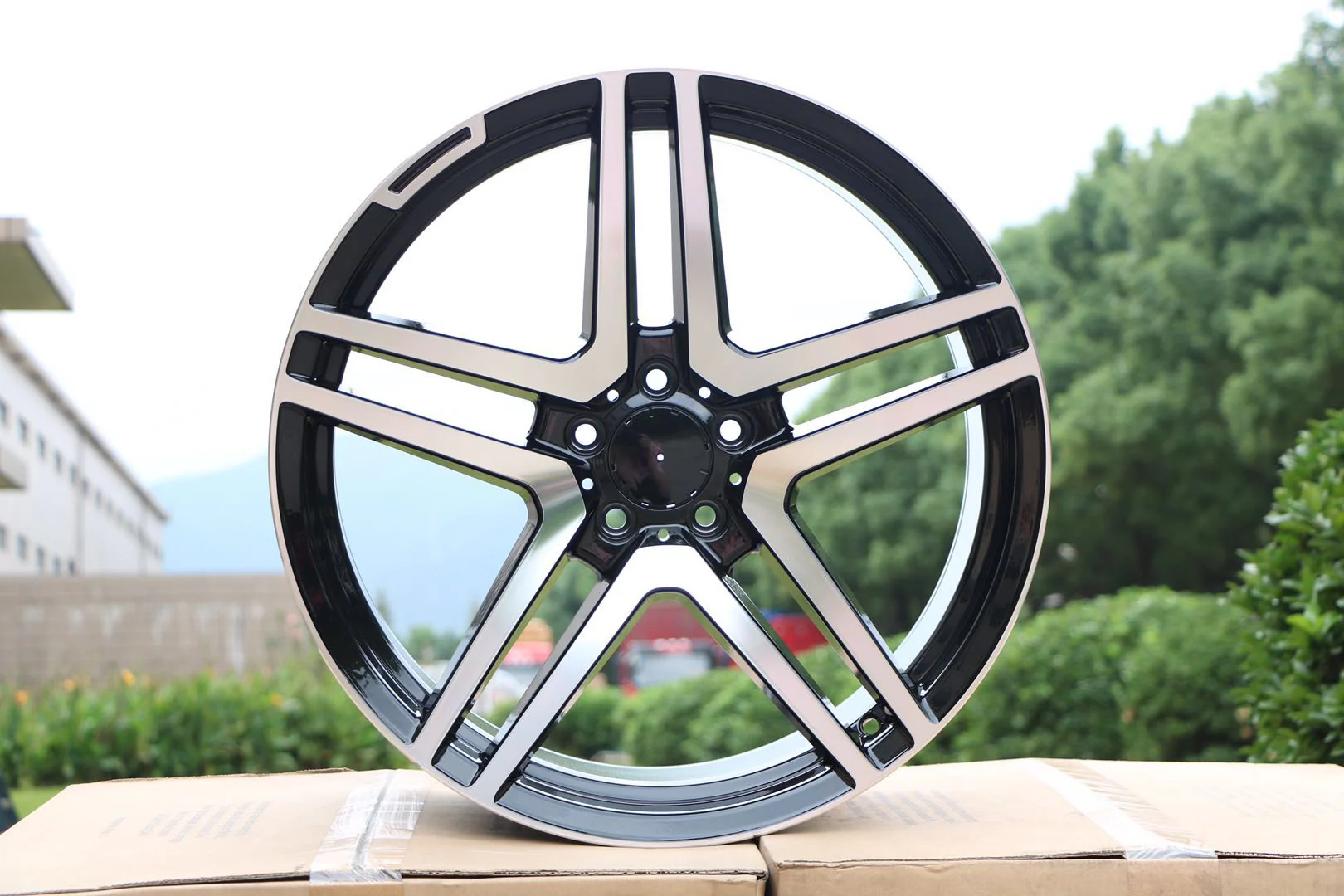 W815 Black Machined Face 20x8.5 ET32 5x112 CB66.6 wcc 73mm - Image 5