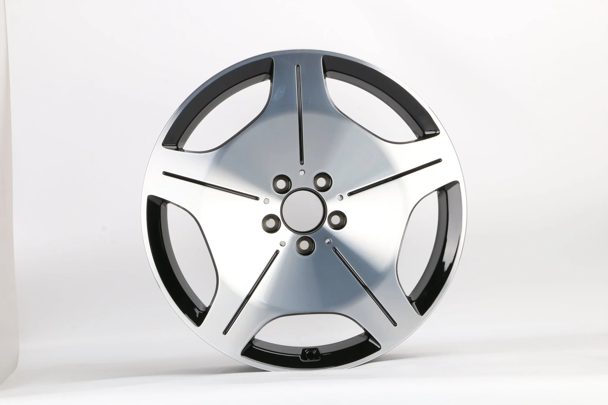 W817 IVF-3069 Black Machined Face 20x9.5 ET43 5x112 CB66.5 - Image 2