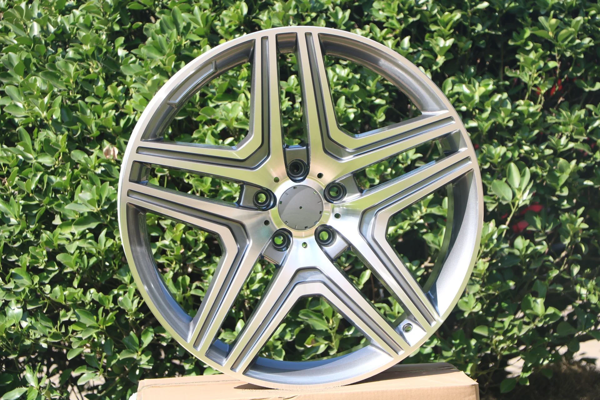 W824 Gunmetal Machined Face 17*8.0 ET35 5x112 CB66.6 - Image 3