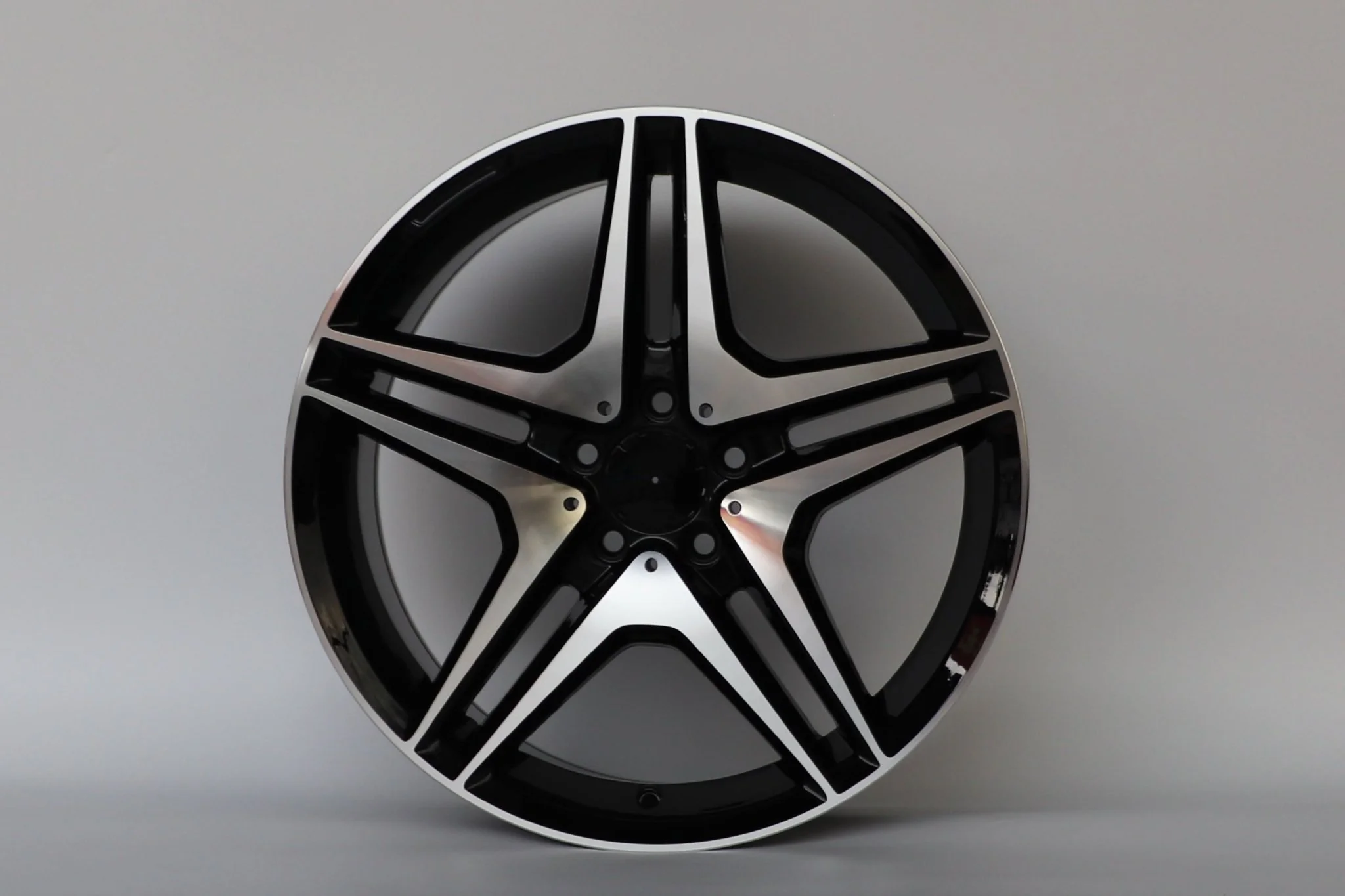 W828 Black Machined Face 18*8.0 ET45 5*112 CB66.6 - Image 5