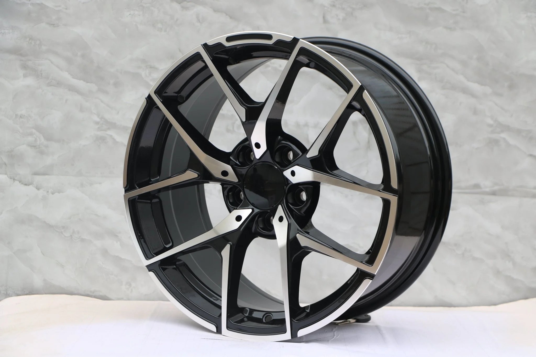 W838 Black Machined Face 18x8.5 ET35 5x112 CB66.6 - Image 2