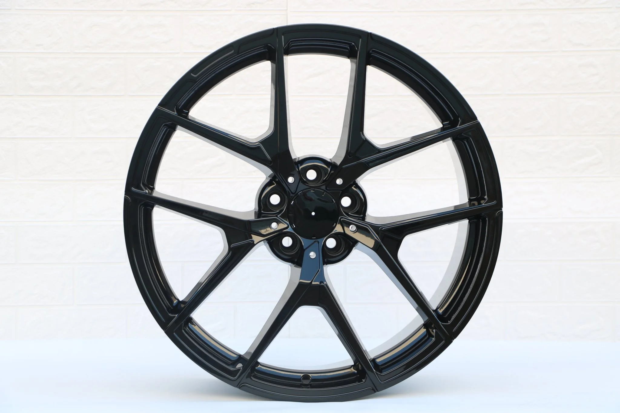W838 Gloss Black 18x9.5 ET35 5x112 CB66.6 - Image 4
