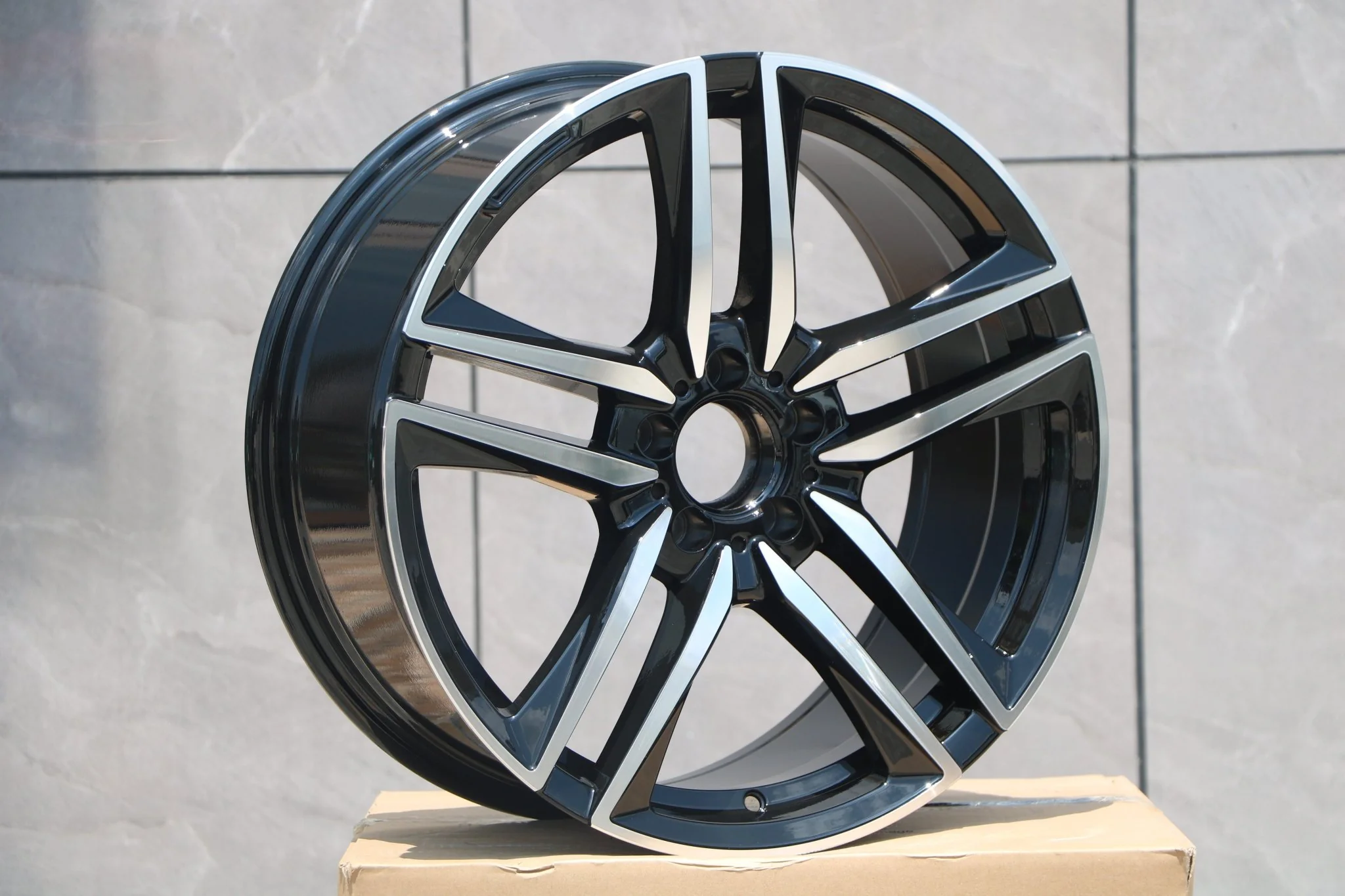 W845 1558 Black Machined Face 19x8.5 ET32  CB66.6 - Image 15