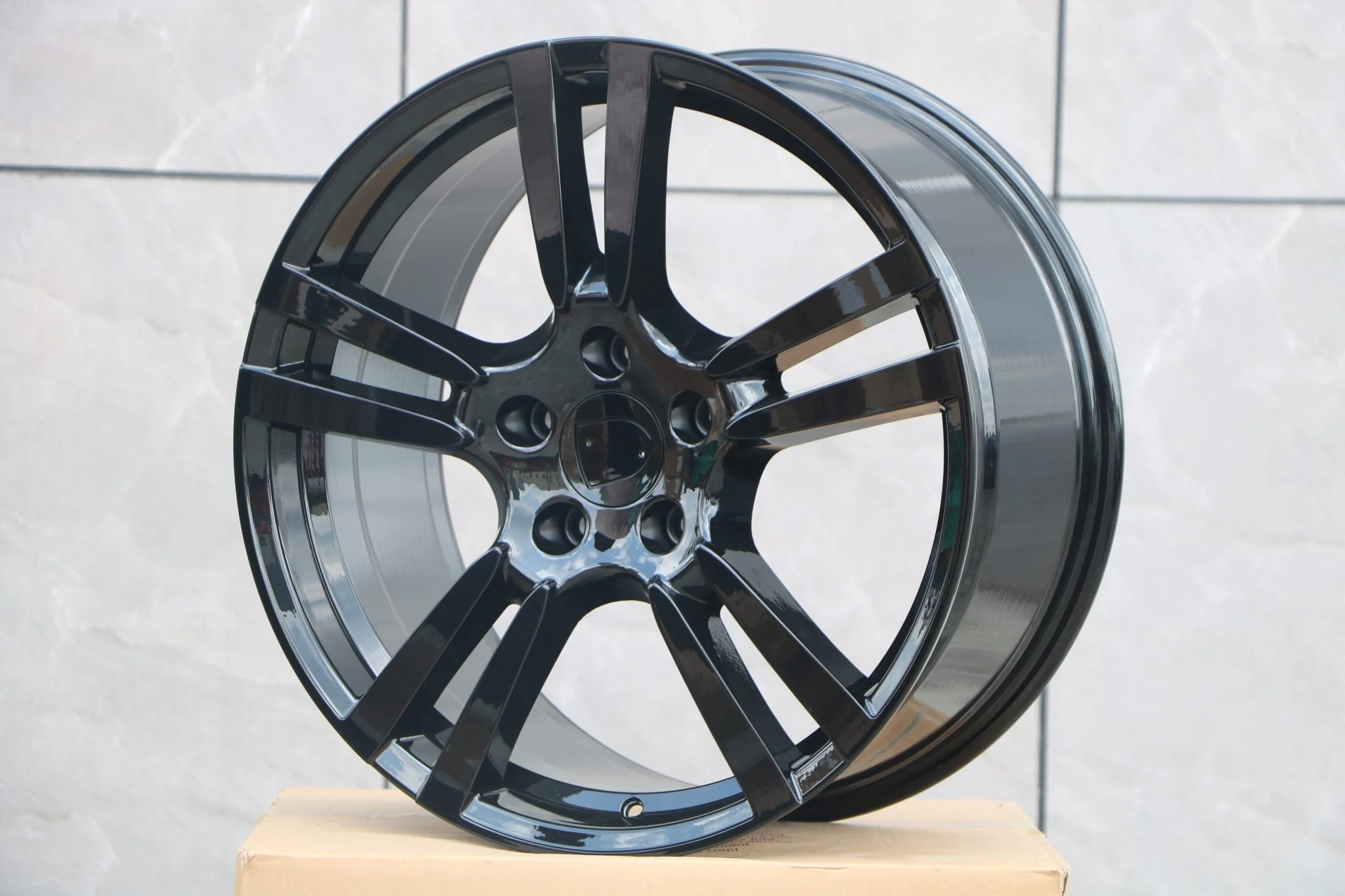 W856 D249 Gloss Black 22*9.5 ET55 CB71.6 5x130 - Image 6