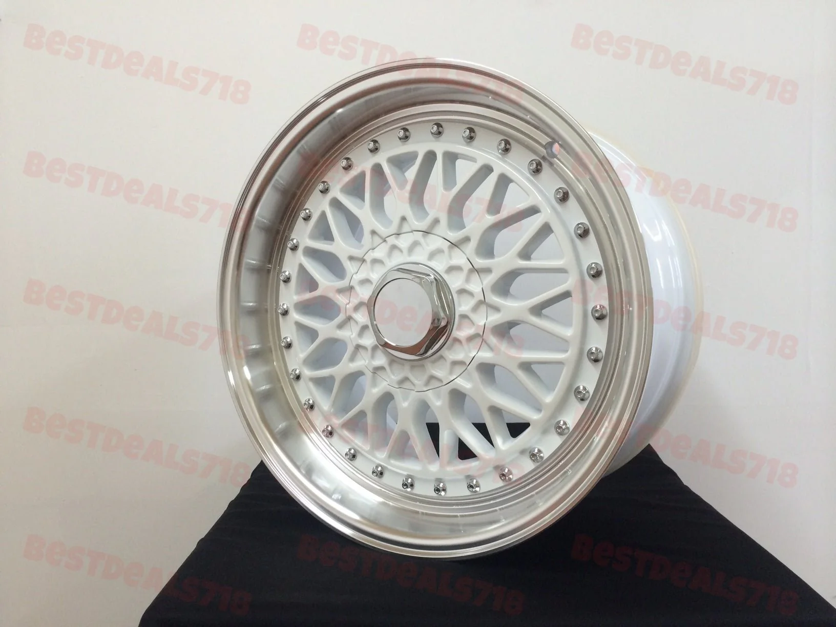 W881 479 White Machined Lip 17x7.5 ET35 5x100/112/114.3 CB73.1 - Image 2