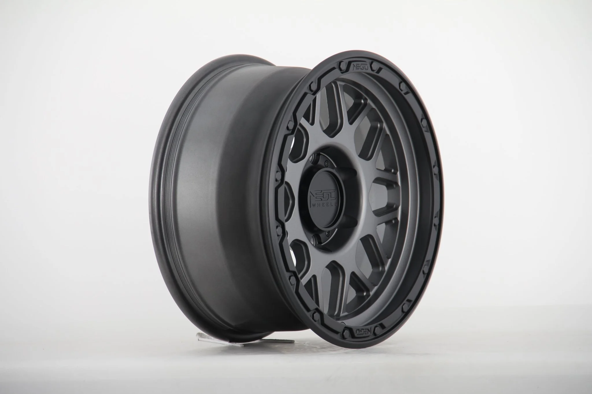 W915 N03 Satin Gunmetal Satin Black Lip 17x8.5 ET0 5x127 CB71.56 - Image 3