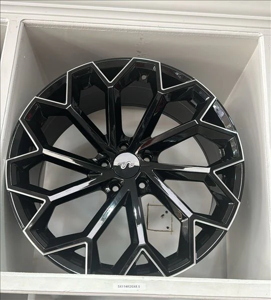 U2 WHEEL U2-65-M 22X8 ET +38 5x120 CB (74.2) B+MW1